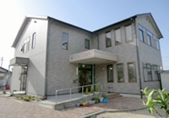 魅力的な建物の外観