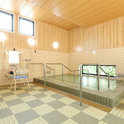窓付きの入浴設備