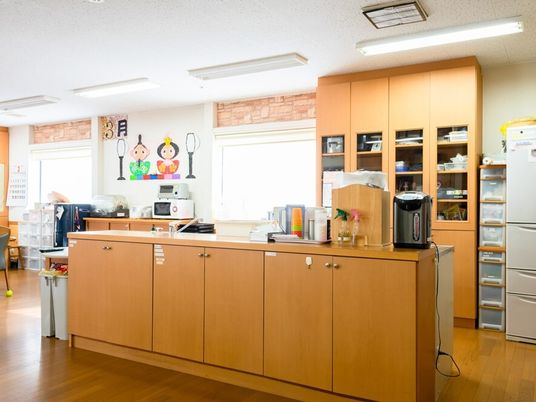 明るいキッチンカウンター