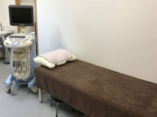 機器がある施術室  