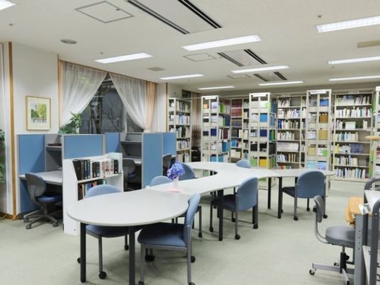 図書室のある多目的室  