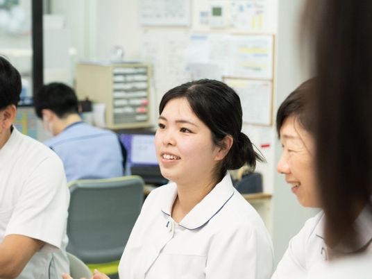 スタッフが話す休憩室  