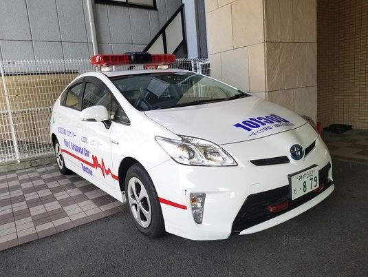 送迎車の停車場面  