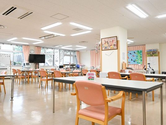 明るい食堂  