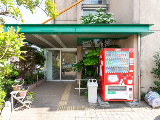 緑豊かなエントランス