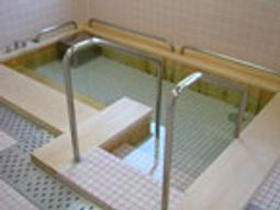 快適な設備の浴室