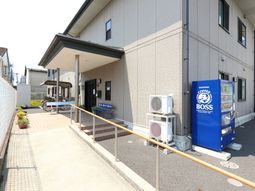 エントランスと自動販売機