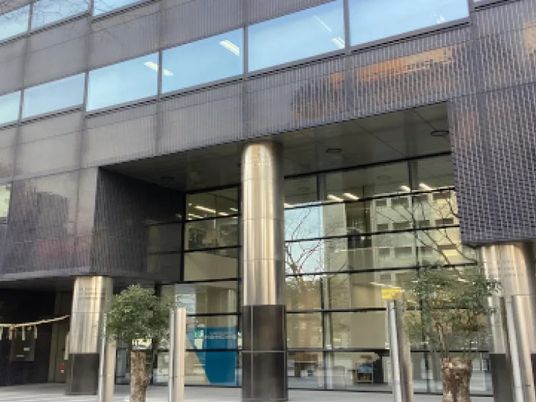 モダンな建物外観  