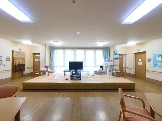 広々とした多目的室