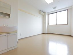 清潔な空間と洗面台