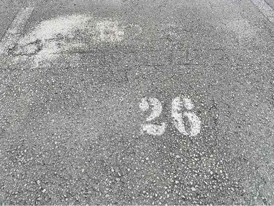 駐車場の路面  
