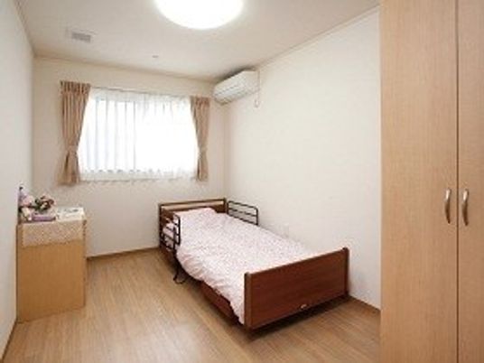 清潔な個室の居室