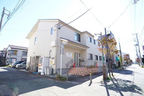 清潔な外観の建物