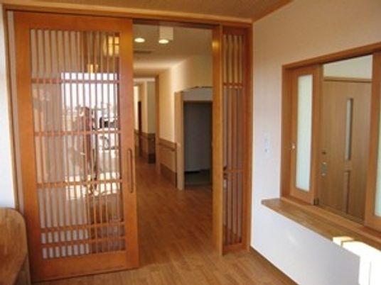 ぬくもり感じる居室の一角