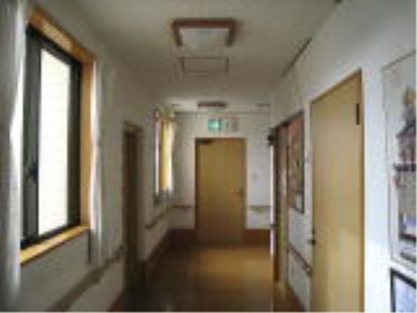 明るい廊下の様子