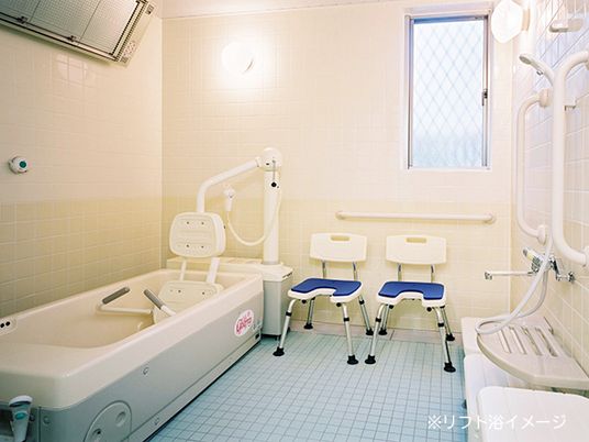 バリアフリーの浴室