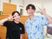 笑顔のスタッフ2人と洗面台  