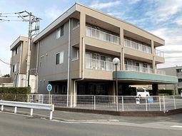 多階層の建物外観