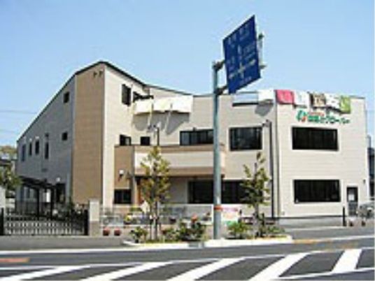 施設の外観の全景