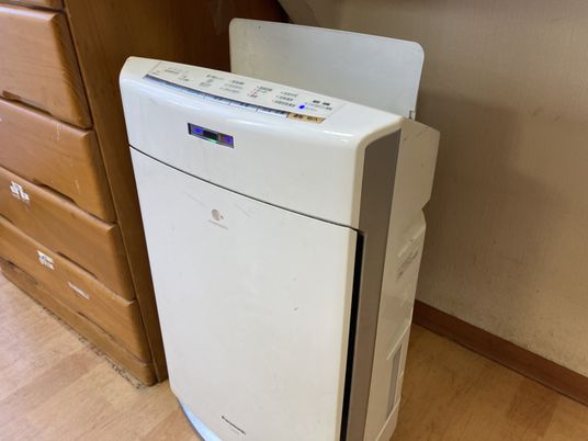 空気清浄機の一台