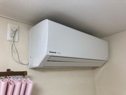 冷暖房設備の壁