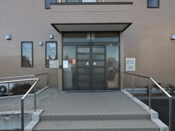 清潔感のある施設入口