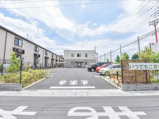 広々としたエントランス風景