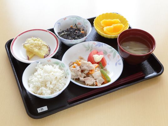 和風のバランス良い食事内容