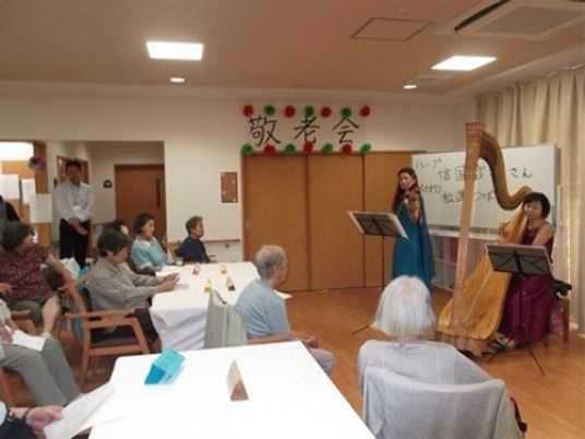 ハープ演奏が行われる空間