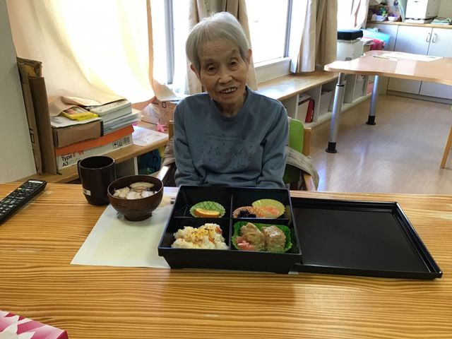 お食事
