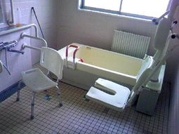 バリアフリー浴室設備