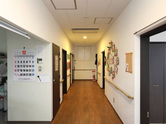 清潔な通路の様子