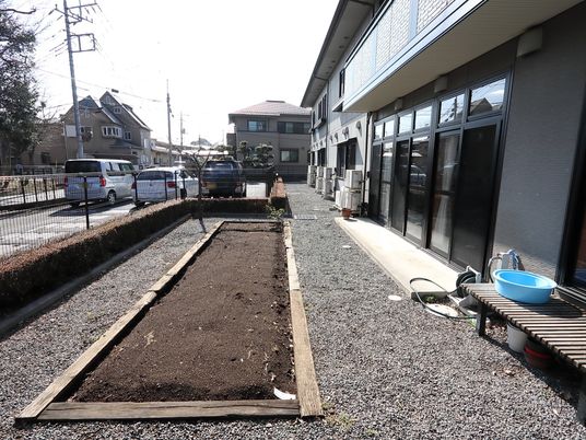 中庭の土いじり場所 
