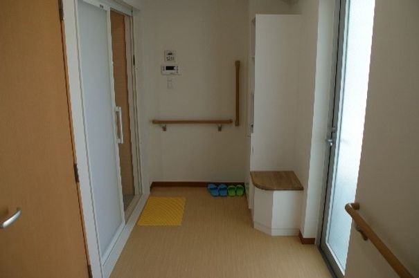 広々とした清潔な廊下