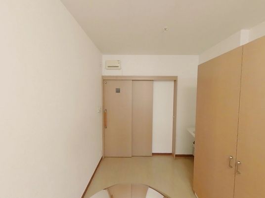 居室のエアコン付き