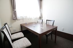 清潔な会議室風景