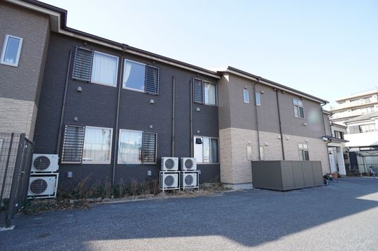 モダンな建物の外観