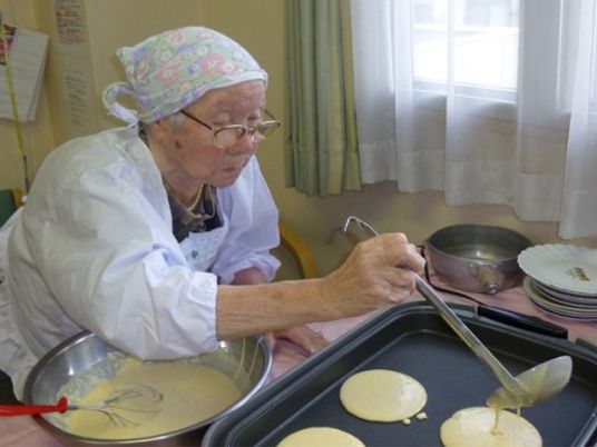 料理をする人の様子