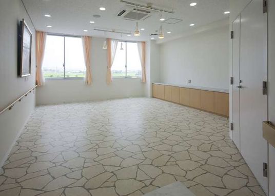 明るい空間の室内