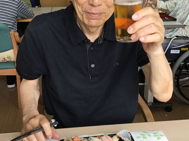 お食事
