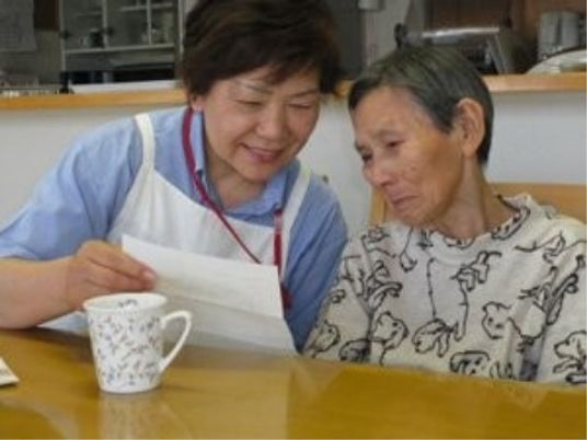 スタッフと利用者のやり取り