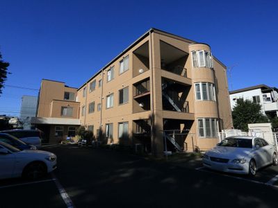 多階層建築の外観