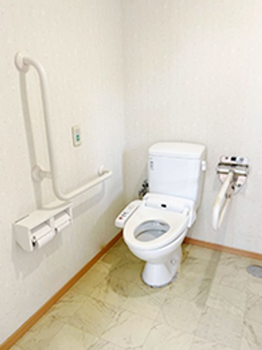手すり付きトイレ
