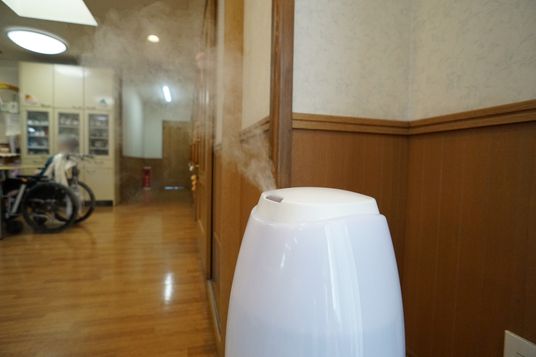 加湿器と廊下