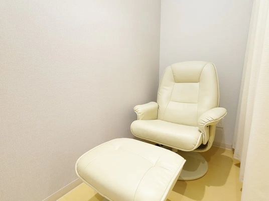 休憩用チェアの小部屋  