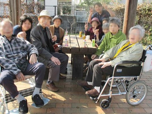 中庭での憩いの時