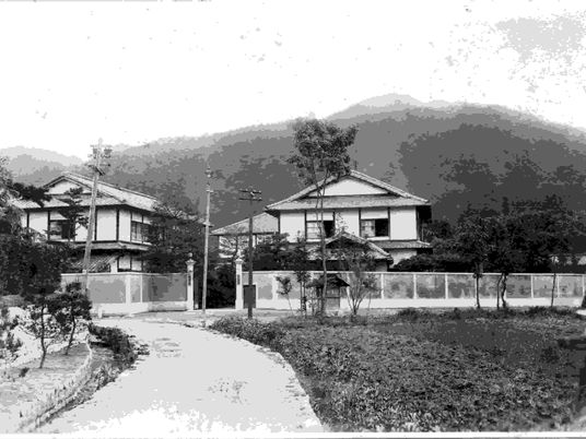 和風の建物外観  