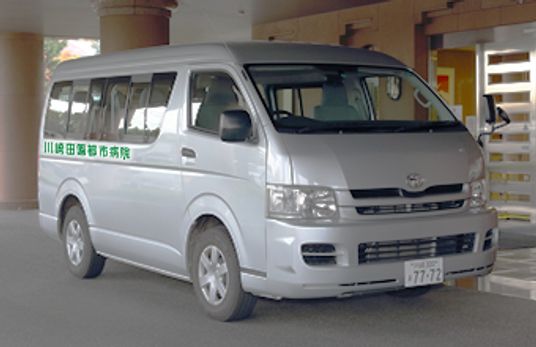 送迎用の車
