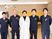 職員が並ぶ機能訓練室  