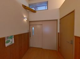 温かみのある廊下